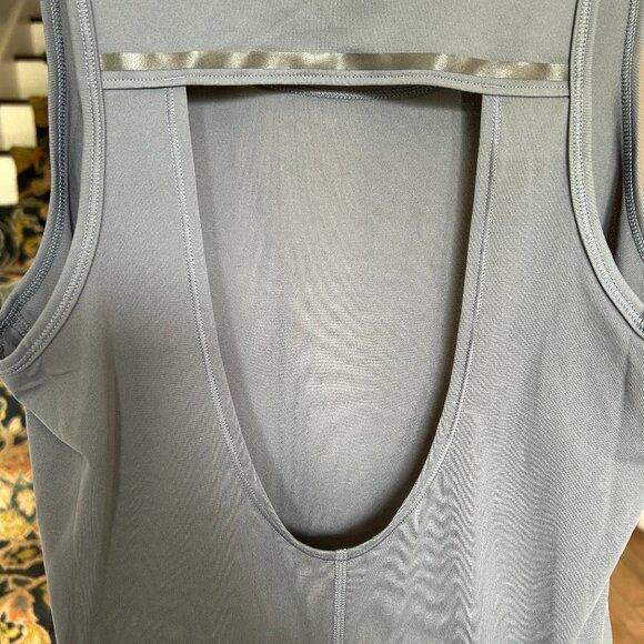 5.11 Tactical Women's Margot Tank Charcoal Gray Open Back Reflective Strip Sz XS - Picture 7 of 10